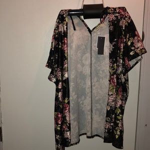 NWT***Chloe & Katie Sweater, floral